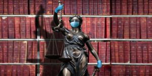 rsz lady justice wearing covid mask